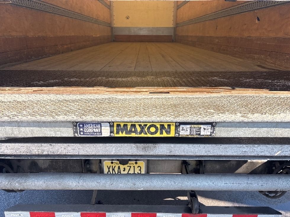 Medium Duty Box Truck-Light and Medium Duty Trucks-International-2021-MV607-Burlington-NJ-261,827\n\t\tmiles-$ 33,750 - Image 10