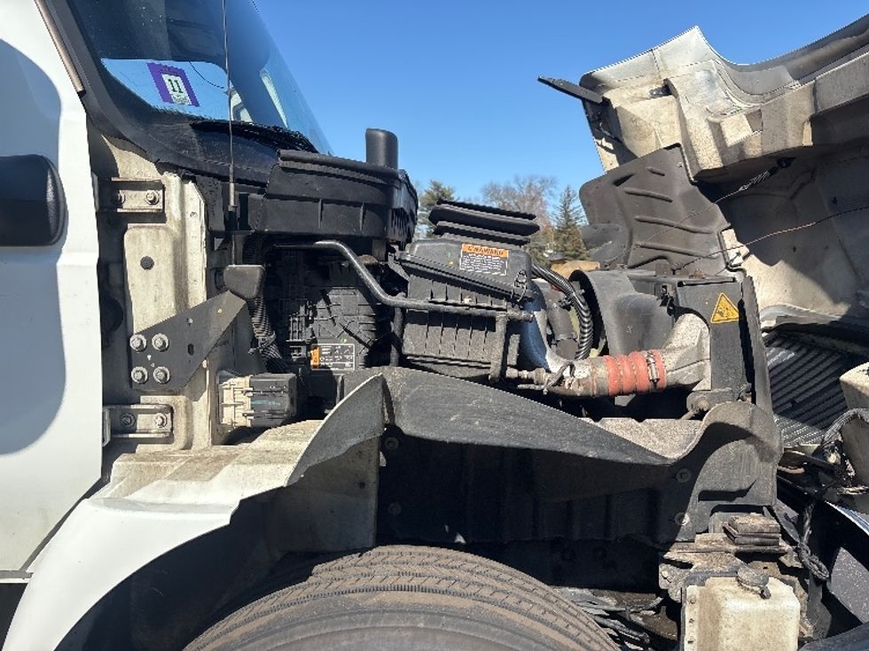 Medium Duty Box Truck-Light and Medium Duty Trucks-International-2021-MV607-Burlington-NJ-261,827\n\t\tmiles-$ 33,750 - Image 23