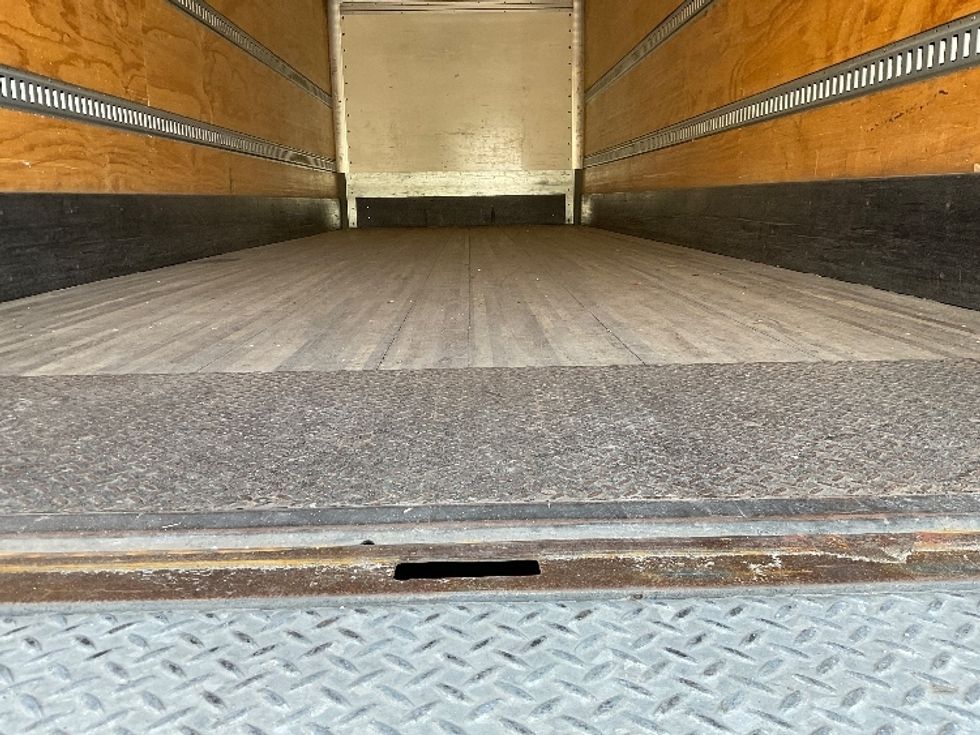 Medium Duty Box Truck-Light and Medium Duty Trucks-International-2021-MV607-Capitol Heights-MD-105,998\n\t\tmiles-$ 64,000 - Image 10