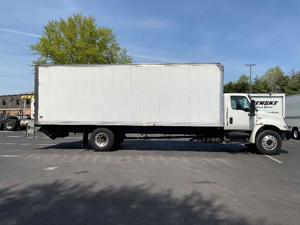 Medium Duty Box Truck-Light and Medium Duty Trucks-International-2021-MV607-Capitol Heights-MD-105,998\n\t\tmiles-$ 64,000 - Image 15