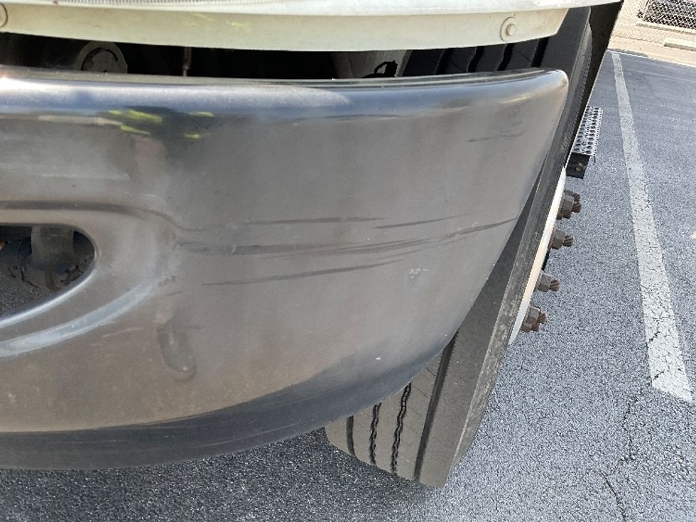 Medium Duty Box Truck-Light and Medium Duty Trucks-International-2021-MV607-Capitol Heights-MD-105,998\n\t\tmiles-$ 64,000 - Image 26