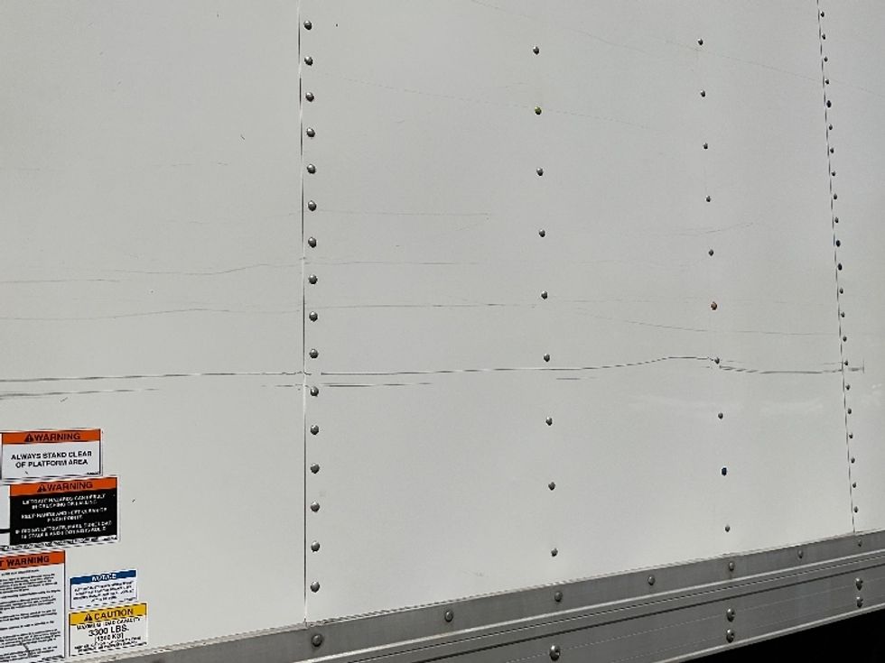 Medium Duty Box Truck-Light and Medium Duty Trucks-International-2021-MV607-Capitol Heights-MD-105,998\n\t\tmiles-$ 64,000 - Image 28