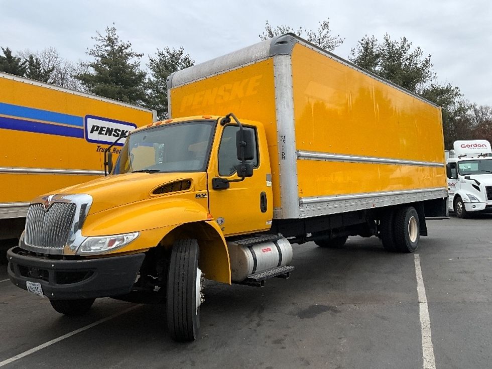 Medium Duty Box Truck-Light and Medium Duty Trucks-International-2021-MV607-Capitol Heights-MD-204,105\n\t\tmiles-$ 40,000 - Image 3