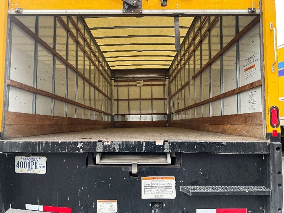 Medium Duty Box Truck-Light and Medium Duty Trucks-International-2021-MV607-Capitol Heights-MD-204,105\n\t\tmiles-$ 40,000 - Image 9