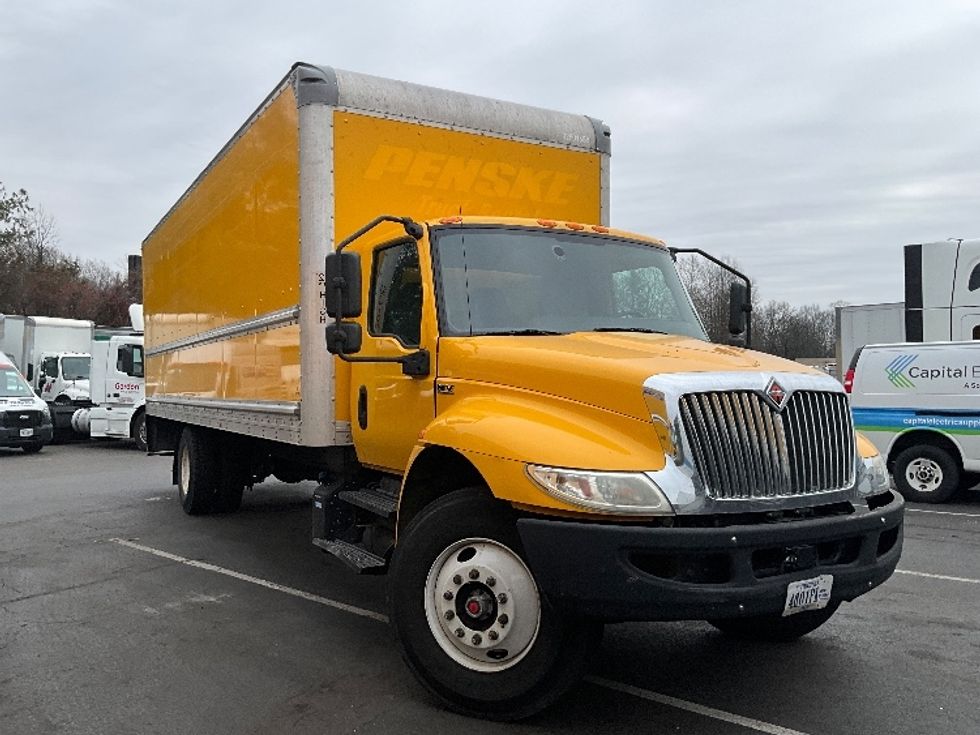 Medium Duty Box Truck-Light and Medium Duty Trucks-International-2021-MV607-Capitol Heights-MD-204,105\n\t\tmiles-$ 40,000 - Image 1