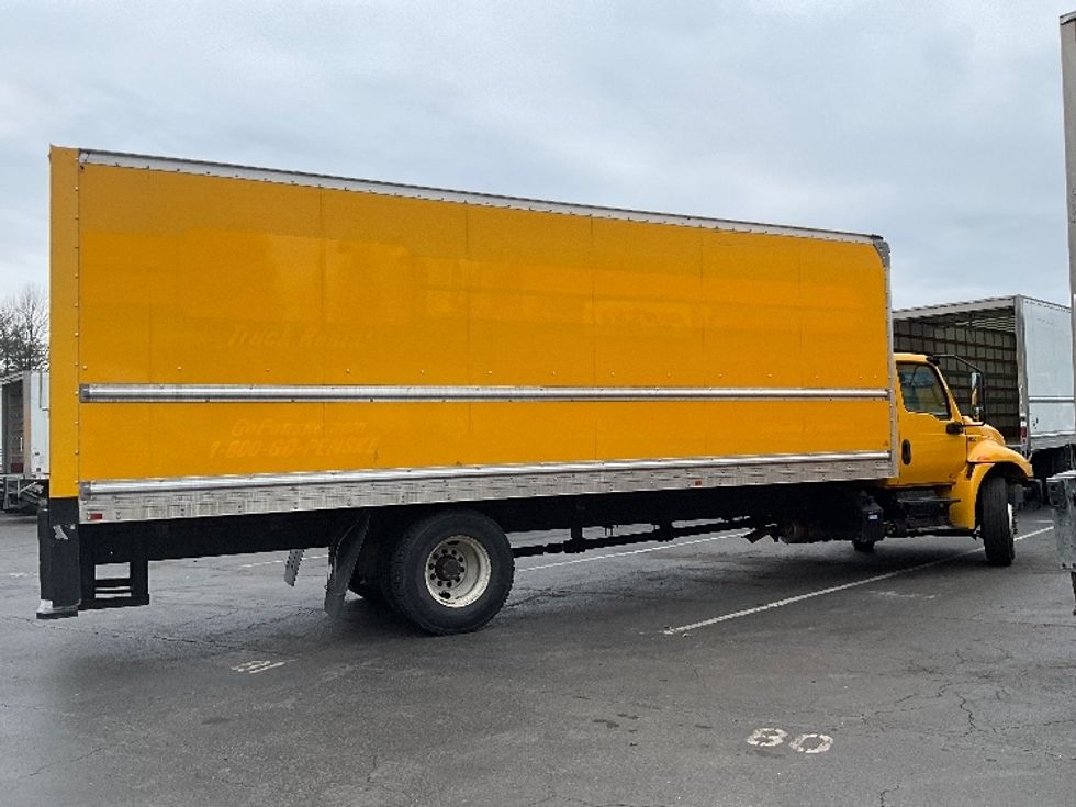 Medium Duty Box Truck-Light and Medium Duty Trucks-International-2021-MV607-Capitol Heights-MD-204,105\n\t\tmiles-$ 40,000 - Image 15