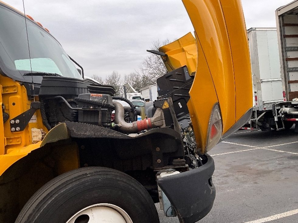 Medium Duty Box Truck-Light and Medium Duty Trucks-International-2021-MV607-Capitol Heights-MD-204,105\n\t\tmiles-$ 40,000 - Image 23