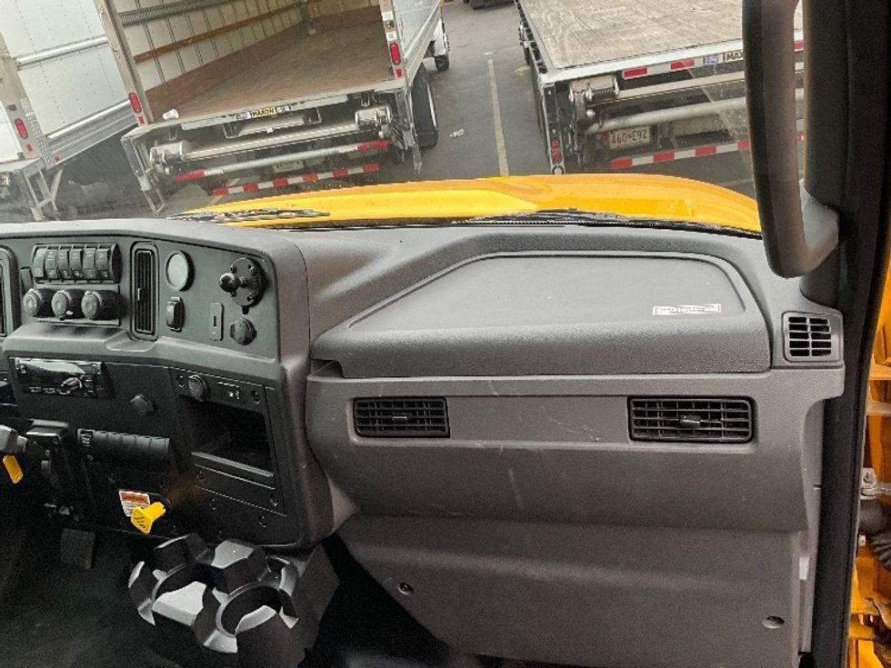 Medium Duty Box Truck-Light and Medium Duty Trucks-International-2021-MV607-Capitol Heights-MD-204,105\n\t\tmiles-$ 40,000 - Image 21