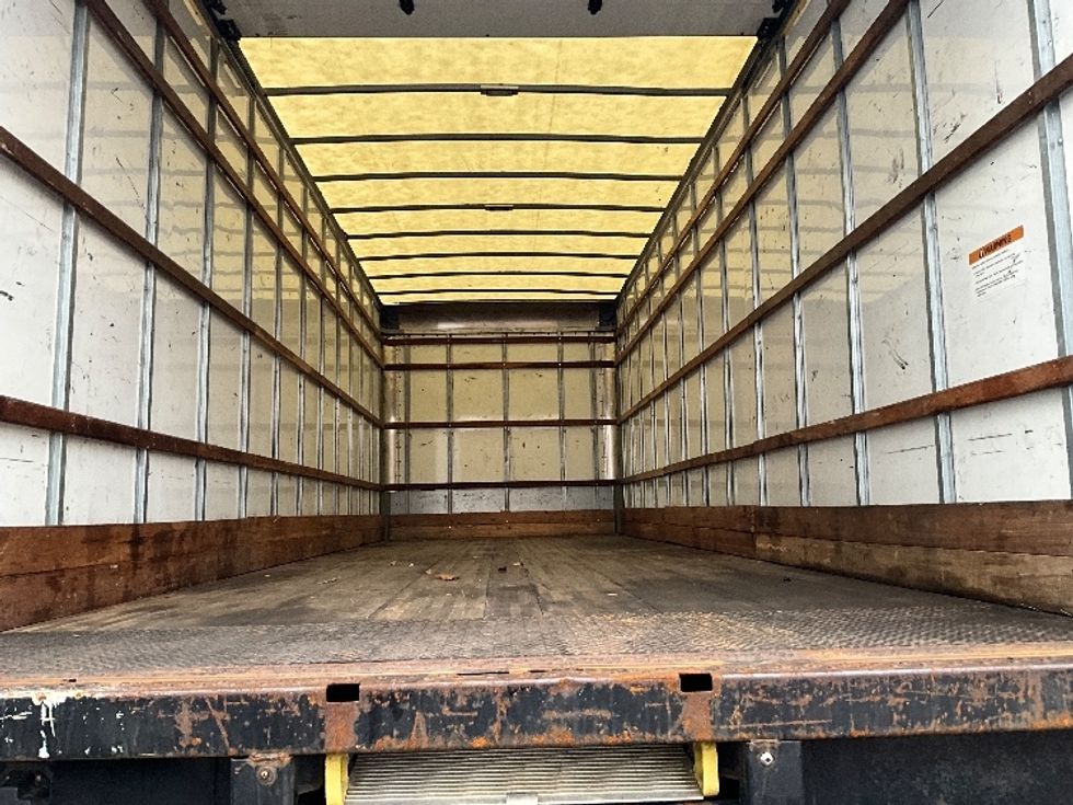 Medium Duty Box Truck-Light and Medium Duty Trucks-International-2021-MV607-Capitol Heights-MD-212,847\n\t\tmiles-$ 38,750 - Image 10