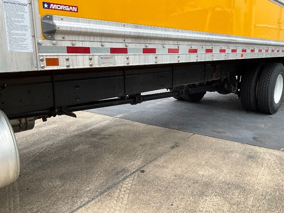 Medium Duty Box Truck-Light and Medium Duty Trucks-International-2021-MV607-Capitol Heights-MD-212,847\n\t\tmiles-$ 38,750 - Image 5