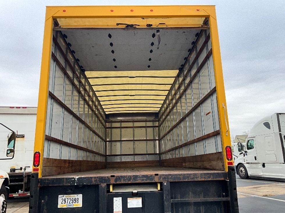 Medium Duty Box Truck-Light and Medium Duty Trucks-International-2021-MV607-Capitol Heights-MD-212,847\n\t\tmiles-$ 38,750 - Image 9