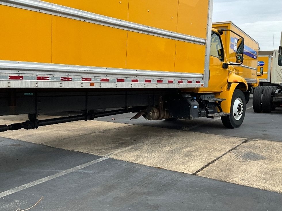 Medium Duty Box Truck-Light and Medium Duty Trucks-International-2021-MV607-Capitol Heights-MD-212,847\n\t\tmiles-$ 38,750 - Image 14
