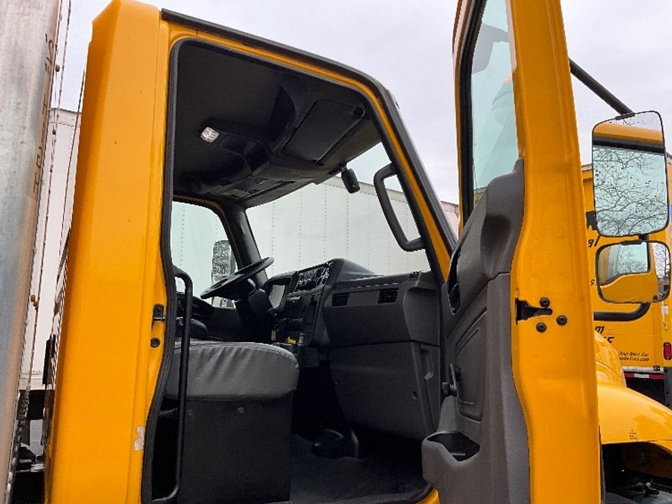 Medium Duty Box Truck-Light and Medium Duty Trucks-International-2021-MV607-Capitol Heights-MD-212,847\n\t\tmiles-$ 38,750 - Image 20