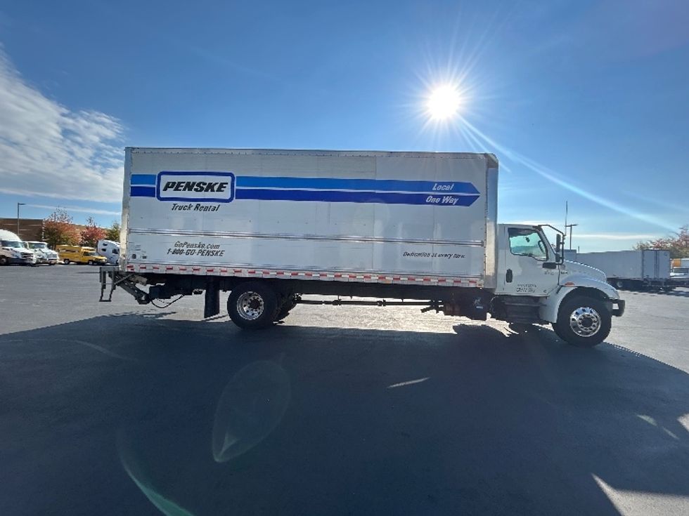 Medium Duty Box Truck-Light and Medium Duty Trucks-International-2021-MV607-Capitol Heights-MD-249,604\n\t\tmiles-$ 40,000 - Image 15