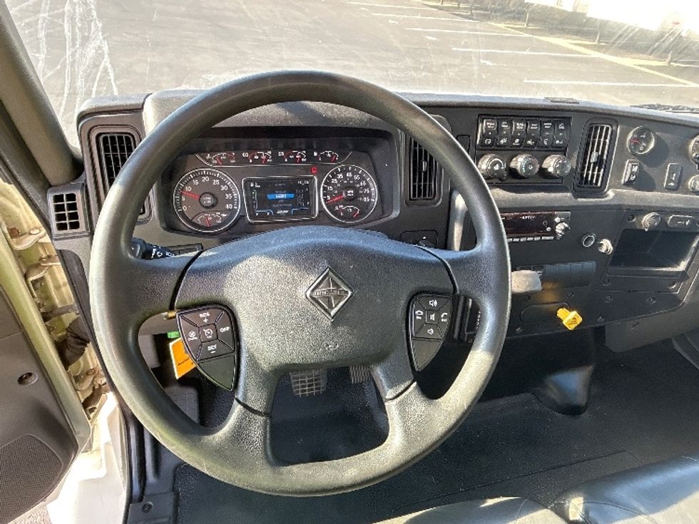 Medium Duty Box Truck-Light and Medium Duty Trucks-International-2021-MV607-Capitol Heights-MD-249,604\n\t\tmiles-$ 40,000 - Image 18