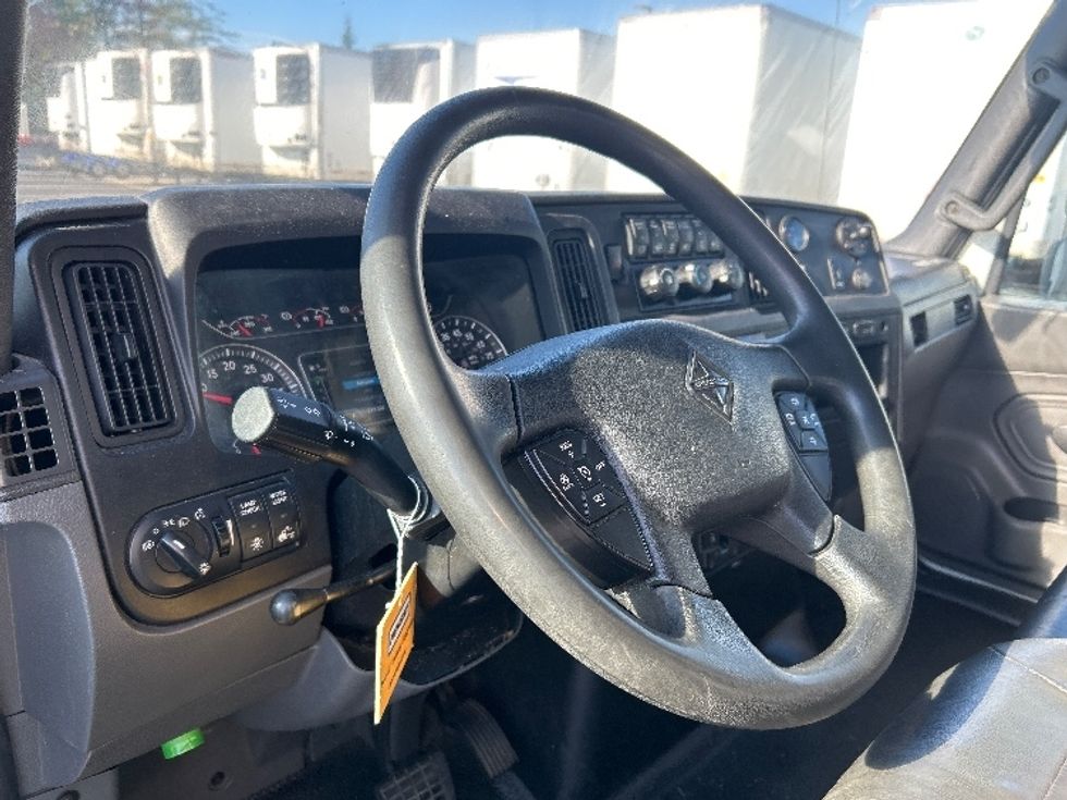 Medium Duty Box Truck-Light and Medium Duty Trucks-International-2021-MV607-Capitol Heights-MD-249,604\n\t\tmiles-$ 40,000 - Image 17