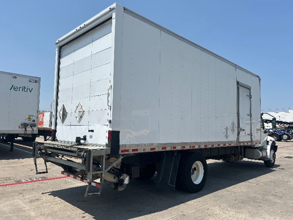 Medium Duty Box Truck-Light and Medium Duty Trucks-International-2021-MV607-Carrollton-TX-174,656\n\t\tmiles-$ 56,500 - Image 13