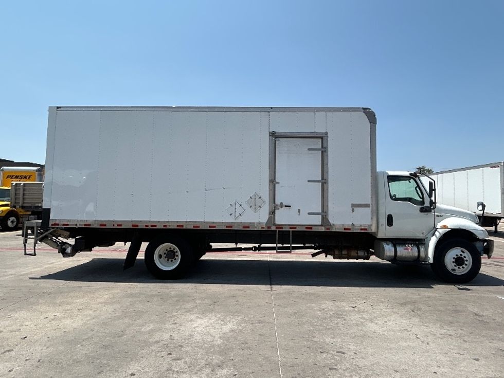 Medium Duty Box Truck-Light and Medium Duty Trucks-International-2021-MV607-Carrollton-TX-174,656\n\t\tmiles-$ 56,500 - Image 15
