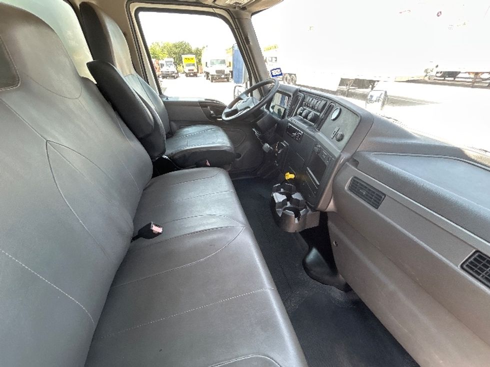 Medium Duty Box Truck-Light and Medium Duty Trucks-International-2021-MV607-Carrollton-TX-174,656\n\t\tmiles-$ 56,500 - Image 22