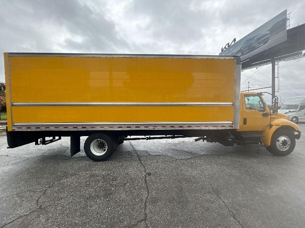 Medium Duty Box Truck-Light and Medium Duty Trucks-International-2021-MV607-Carson-CA-239,393\n\t\tmiles-$ 35,000 - Image 15