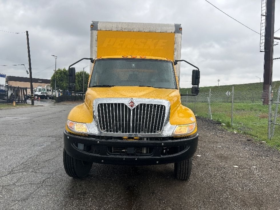 Medium Duty Box Truck-Light and Medium Duty Trucks-International-2021-MV607-Carson-CA-239,393\n\t\tmiles-$ 35,000 - Image 2