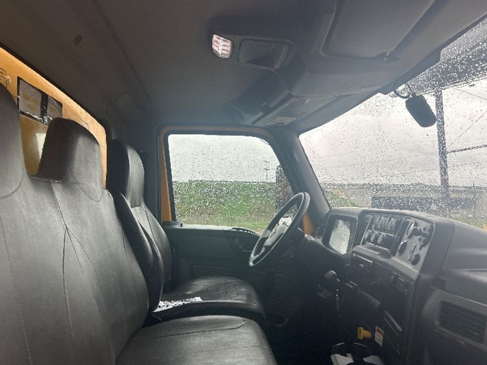 Medium Duty Box Truck-Light and Medium Duty Trucks-International-2021-MV607-Carson-CA-239,393\n\t\tmiles-$ 35,000 - Image 21