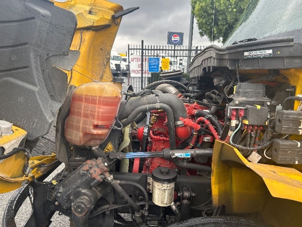 Medium Duty Box Truck-Light and Medium Duty Trucks-International-2021-MV607-Carson-CA-239,393\n\t\tmiles-$ 35,000 - Image 23