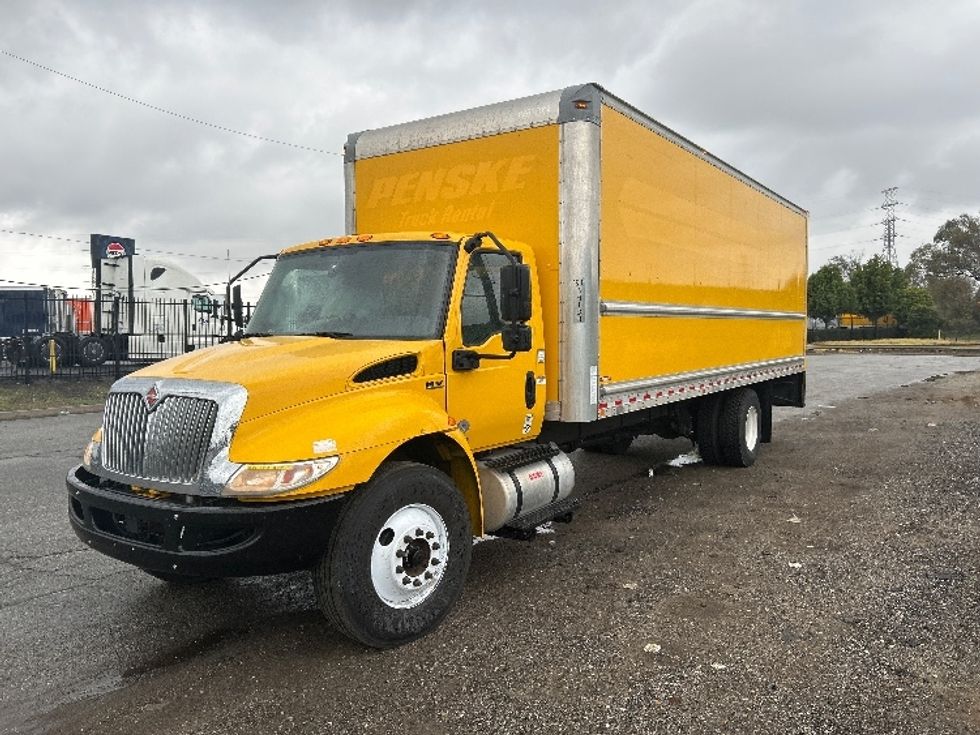 Medium Duty Box Truck-Light and Medium Duty Trucks-International-2021-MV607-Carson-CA-239,393\n\t\tmiles-$ 35,000 - Image 3