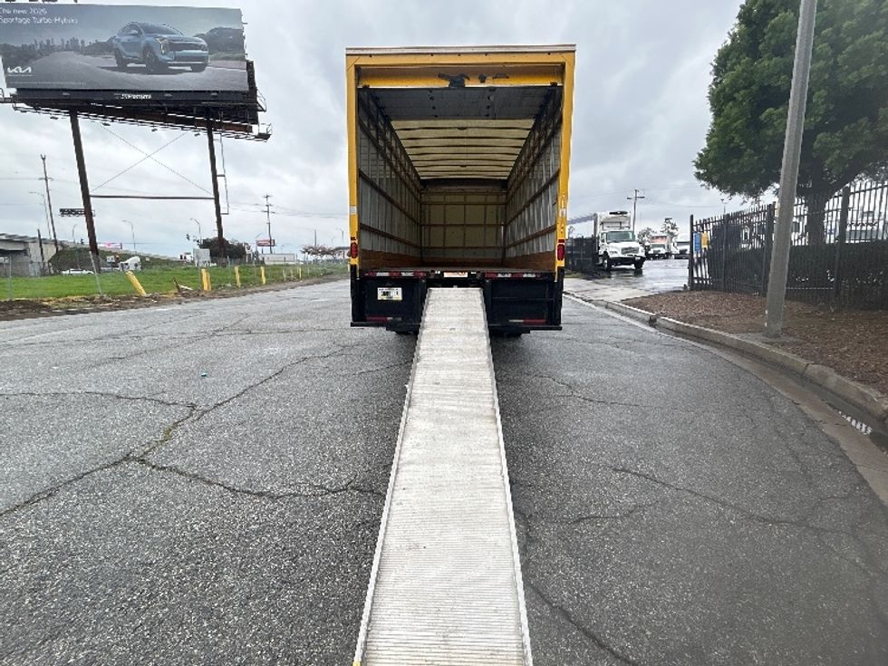 Medium Duty Box Truck-Light and Medium Duty Trucks-International-2021-MV607-Carson-CA-239,393\n\t\tmiles-$ 35,000 - Image 9