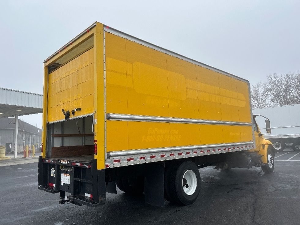 Medium Duty Box Truck-Light and Medium Duty Trucks-International-2021-MV607-Ceres-CA-162,050\n\t\tmiles-$ 40,500 - Image 13