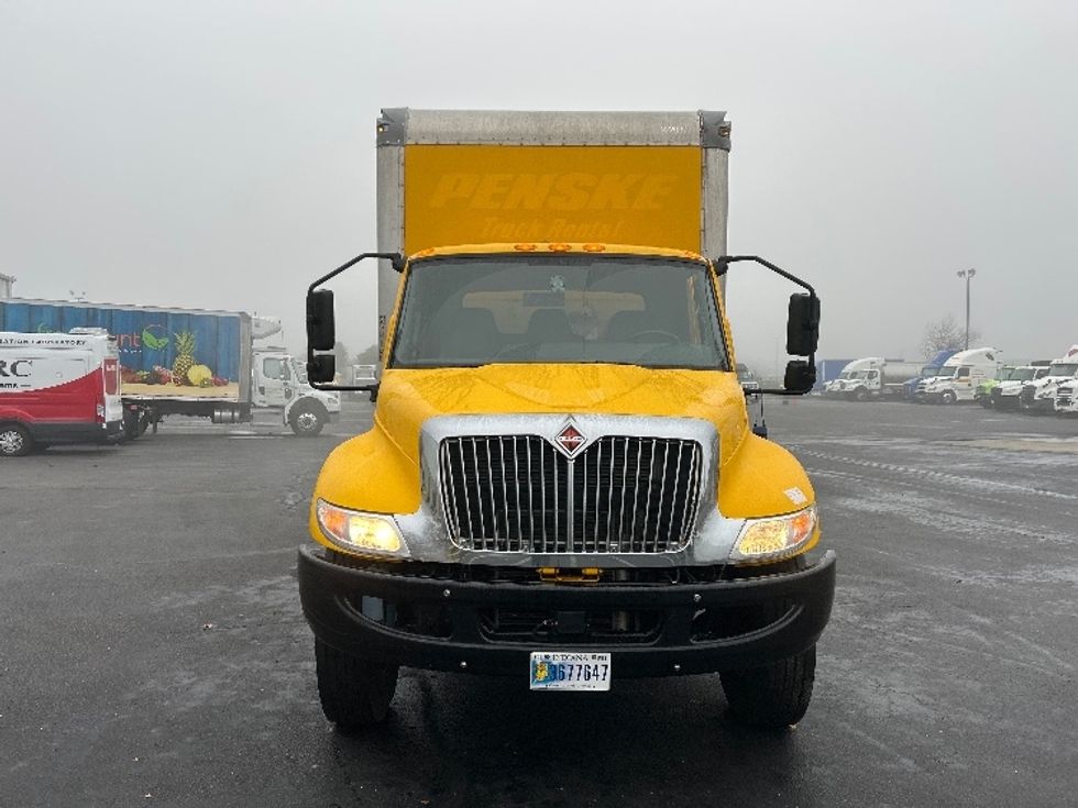 Medium Duty Box Truck-Light and Medium Duty Trucks-International-2021-MV607-Ceres-CA-162,050\n\t\tmiles-$ 40,500 - Image 2