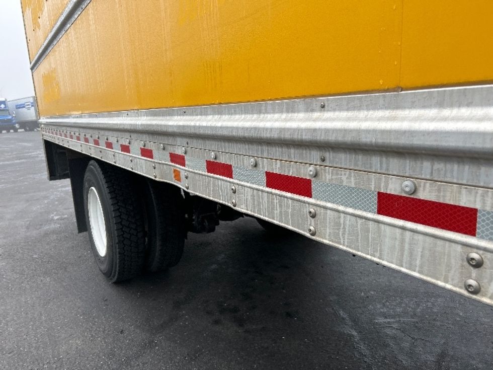 Medium Duty Box Truck-Light and Medium Duty Trucks-International-2021-MV607-Ceres-CA-162,050\n\t\tmiles-$ 40,500 - Image 26