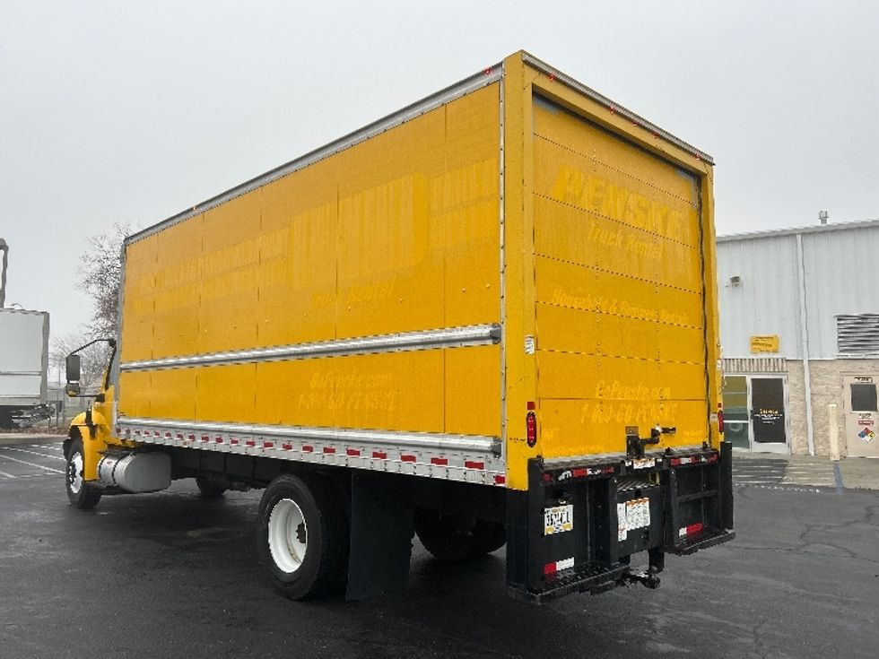 Medium Duty Box Truck-Light and Medium Duty Trucks-International-2021-MV607-Ceres-CA-162,050\n\t\tmiles-$ 40,500 - Image 6