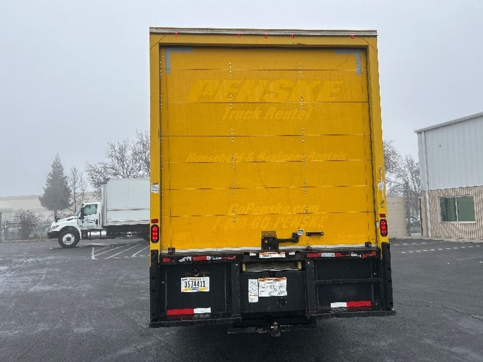 Medium Duty Box Truck-Light and Medium Duty Trucks-International-2021-MV607-Ceres-CA-162,050\n\t\tmiles-$ 40,500 - Image 7