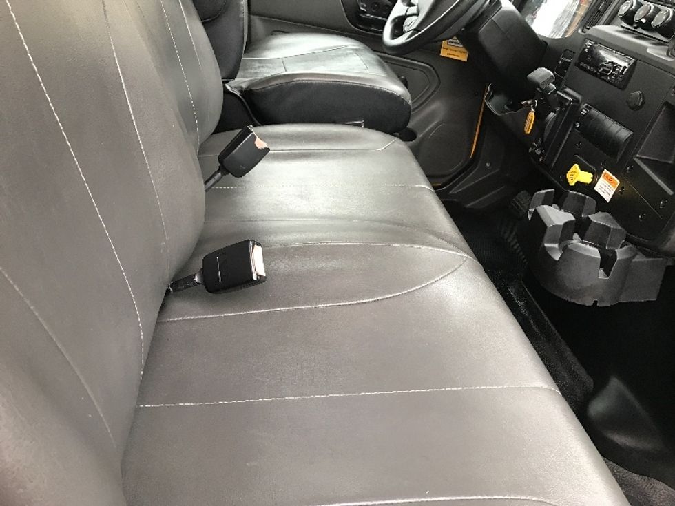 Medium Duty Box Truck-Light and Medium Duty Trucks-International-2021-MV607-Chandler-AZ-131,751\n\t\tmiles-$ 45,750 - Image 21