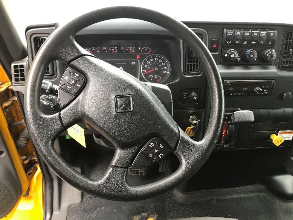 Medium Duty Box Truck-Light and Medium Duty Trucks-International-2021-MV607-Chandler-AZ-223,221\n\t\tmiles-$ 39,000 - Image 17