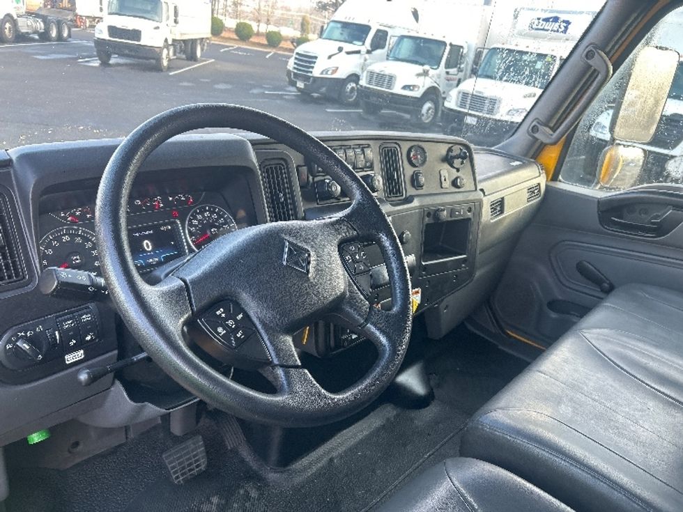 Medium Duty Box Truck-Light and Medium Duty Trucks-International-2021-MV607-Charlotte-NC-179,790\n\t\tmiles-$ 46,500 - Image 18