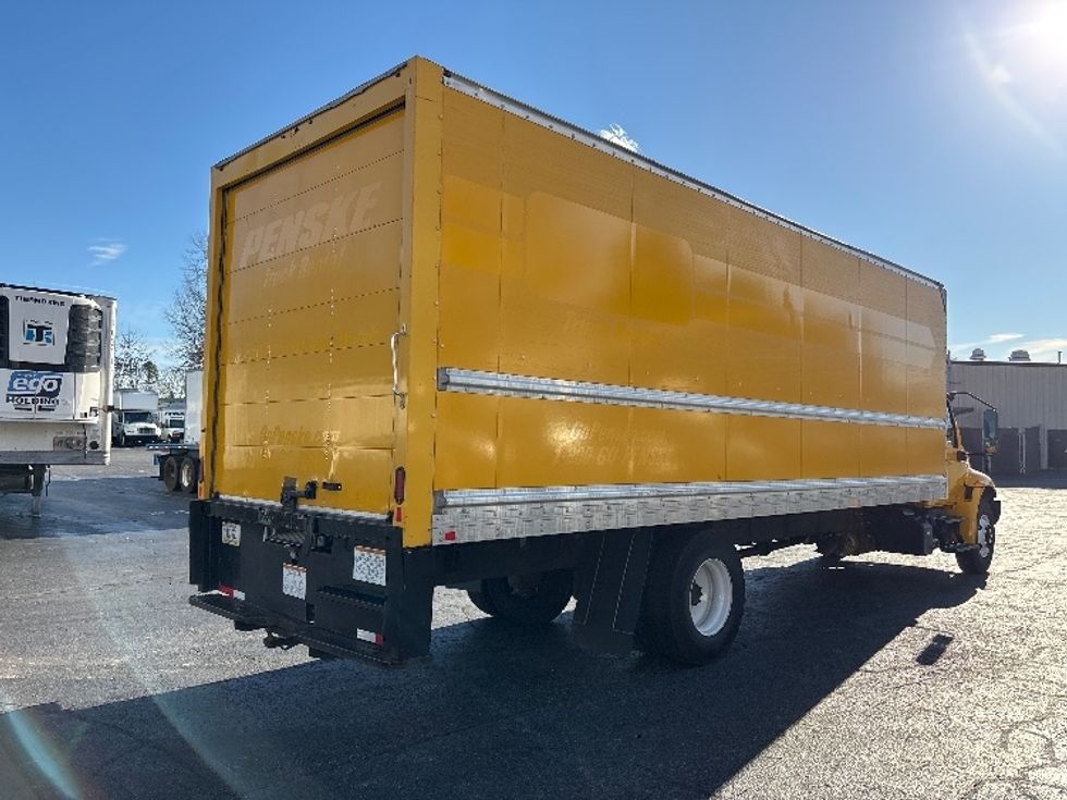 Medium Duty Box Truck-Light and Medium Duty Trucks-International-2021-MV607-Charlotte-NC-189,116\n\t\tmiles-$ 45,000 - Image 12