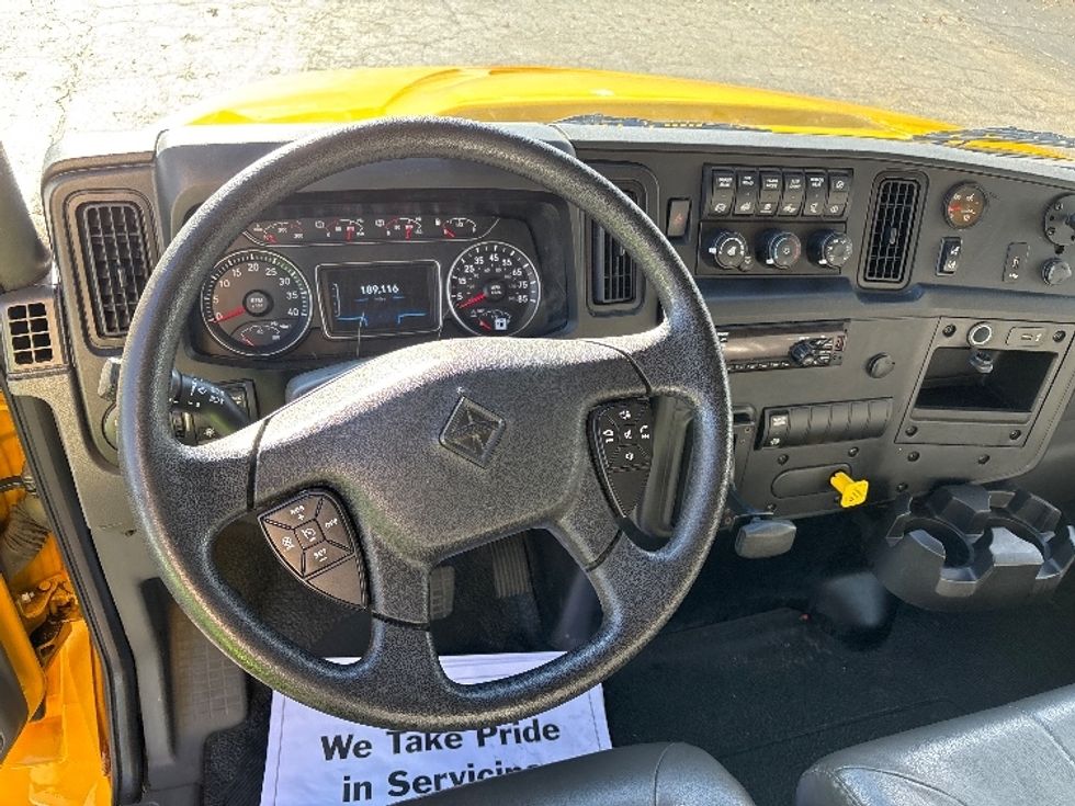 Medium Duty Box Truck-Light and Medium Duty Trucks-International-2021-MV607-Charlotte-NC-189,116\n\t\tmiles-$ 45,000 - Image 17