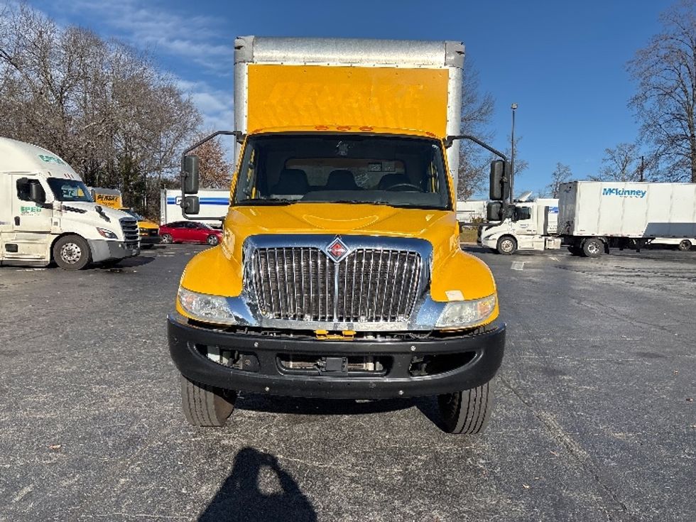 Medium Duty Box Truck-Light and Medium Duty Trucks-International-2021-MV607-Charlotte-NC-189,116\n\t\tmiles-$ 45,000 - Image 2