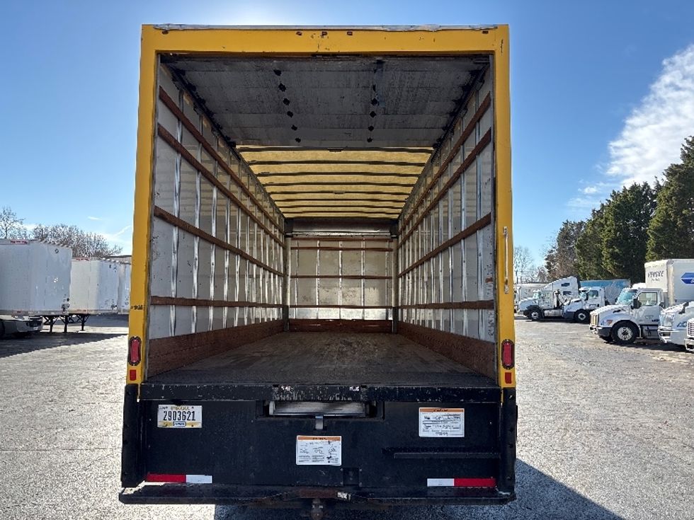 Medium Duty Box Truck-Light and Medium Duty Trucks-International-2021-MV607-Charlotte-NC-189,116\n\t\tmiles-$ 45,000 - Image 8