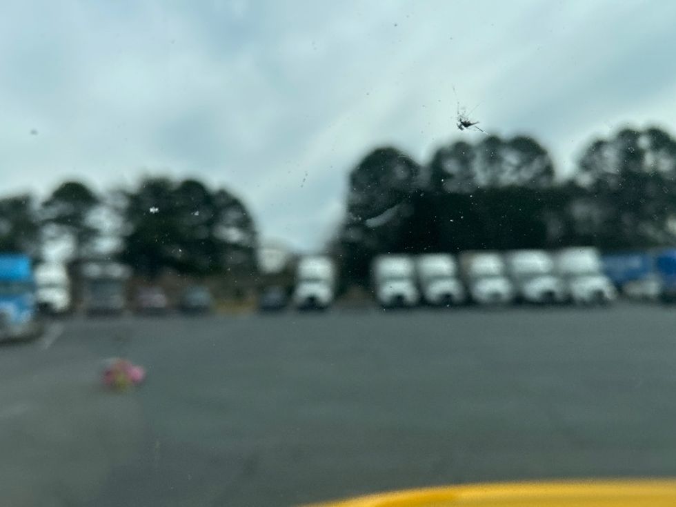 Medium Duty Box Truck-Light and Medium Duty Trucks-International-2021-MV607-Charlotte-NC-216,498\n\t\tmiles-$ 41,000 - Image 25