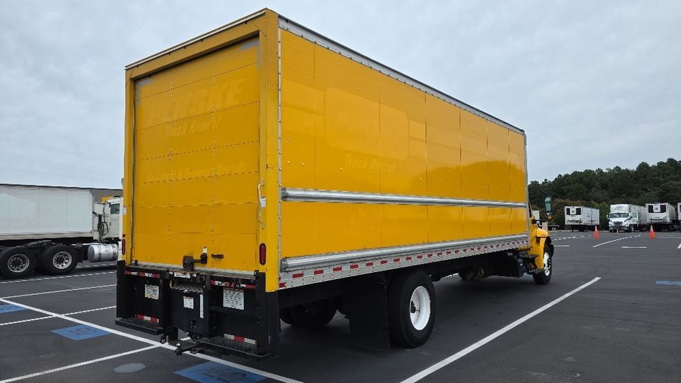 Medium Duty Box Truck-Light and Medium Duty Trucks-International-2021-MV607-Charlotte-NC-232,378\n\t\tmiles-$ 40,500 - Image 12