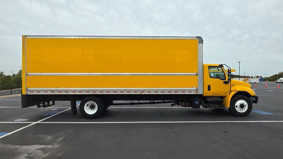 Medium Duty Box Truck-Light and Medium Duty Trucks-International-2021-MV607-Charlotte-NC-232,378\n\t\tmiles-$ 40,500 - Image 14