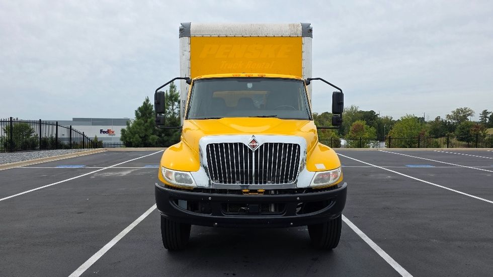 Medium Duty Box Truck-Light and Medium Duty Trucks-International-2021-MV607-Charlotte-NC-232,378\n\t\tmiles-$ 40,500 - Image 2