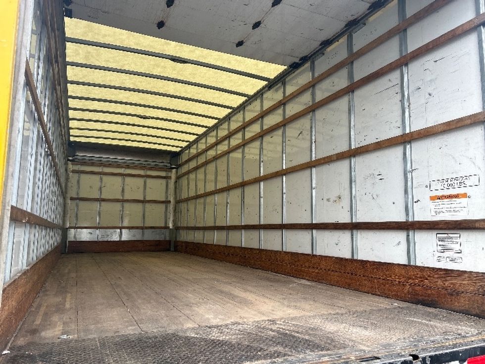 Medium Duty Box Truck-Light and Medium Duty Trucks-International-2021-MV607-Charlotte-NC-239,002\n\t\tmiles-$ 37,500 - Image 12