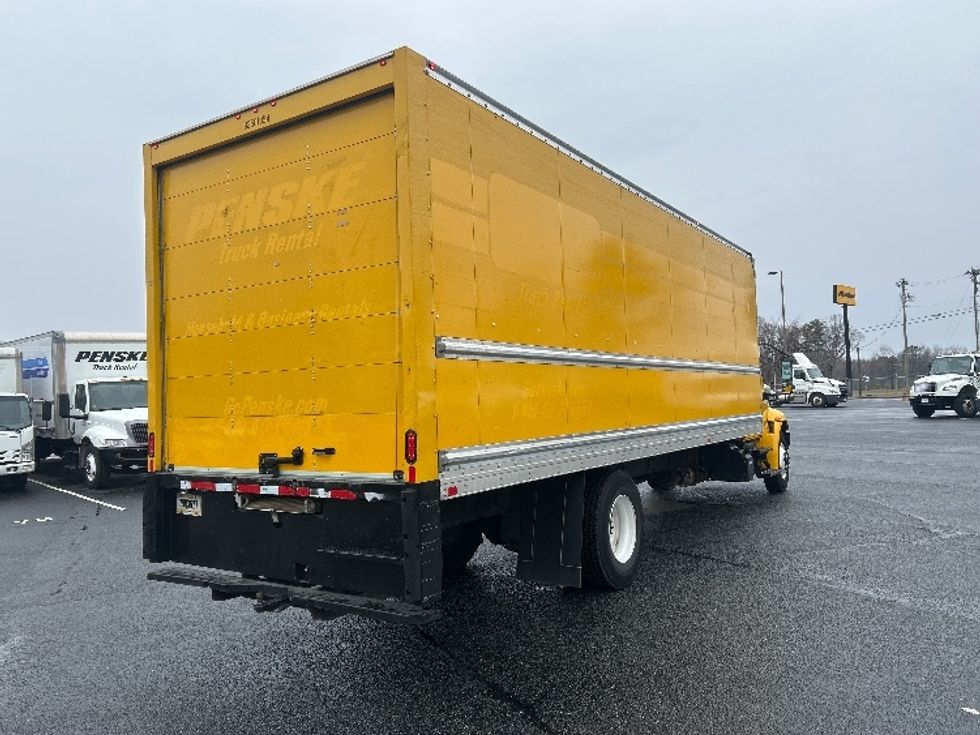 Medium Duty Box Truck-Light and Medium Duty Trucks-International-2021-MV607-Charlotte-NC-239,002\n\t\tmiles-$ 37,500 - Image 13