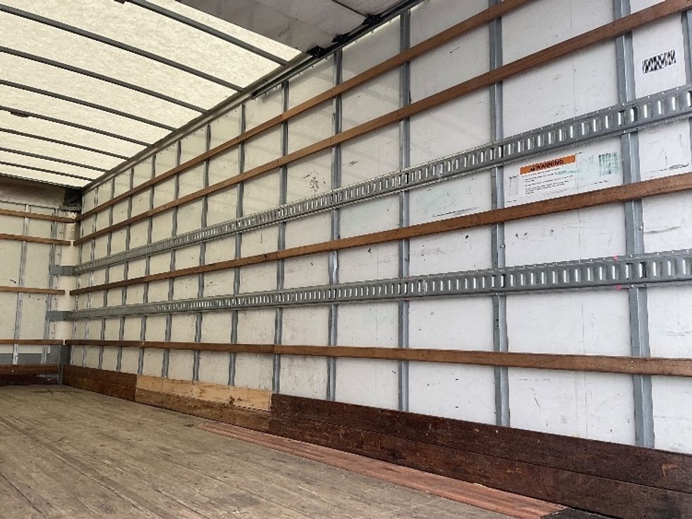 Medium Duty Box Truck-Light and Medium Duty Trucks-International-2021-MV607-Chattanooga-TN-191,768\n\t\tmiles-$ 56,750 - Image 12