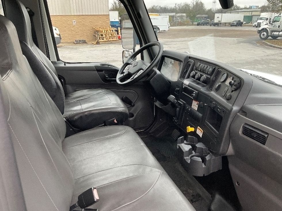 Medium Duty Box Truck-Light and Medium Duty Trucks-International-2021-MV607-Chattanooga-TN-191,768\n\t\tmiles-$ 56,750 - Image 22