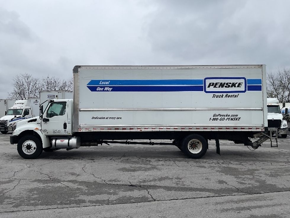 Medium Duty Box Truck-Light and Medium Duty Trucks-International-2021-MV607-Chattanooga-TN-191,768\n\t\tmiles-$ 56,750 - Image 4